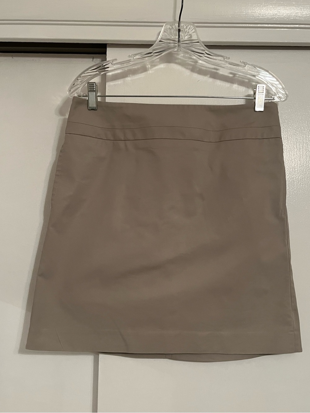 Ann Taylor Loft Tan Skirt Size 8P